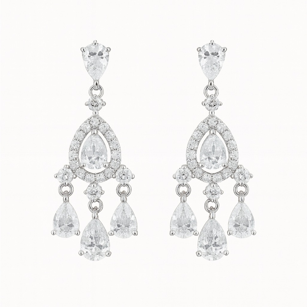 ⚜️ Elegant Silver Chandelier Earrings